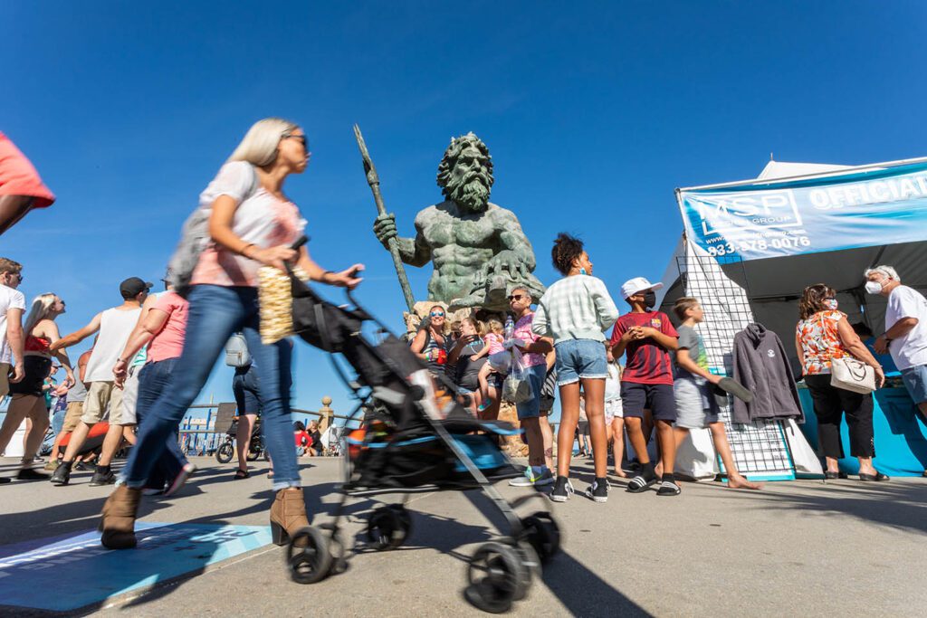 Neptune Statue Virginia Beach Neptune Festival