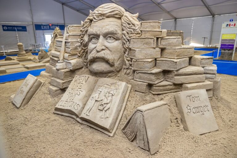 International Sandsculpting Championship | Virginia Beach Neptune Festival